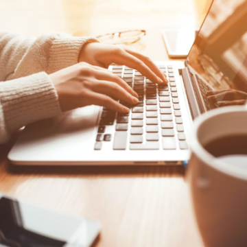 Jak wyceniam projekty WordPress z niepełnosprawnymi dziećmi – strategia cenowa dla freelancerów-rodziców