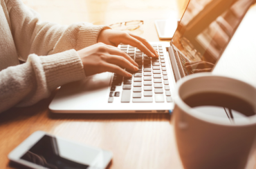 Jak wyceniam projekty WordPress z niepełnosprawnymi dziećmi – strategia cenowa dla freelancerów-rodziców